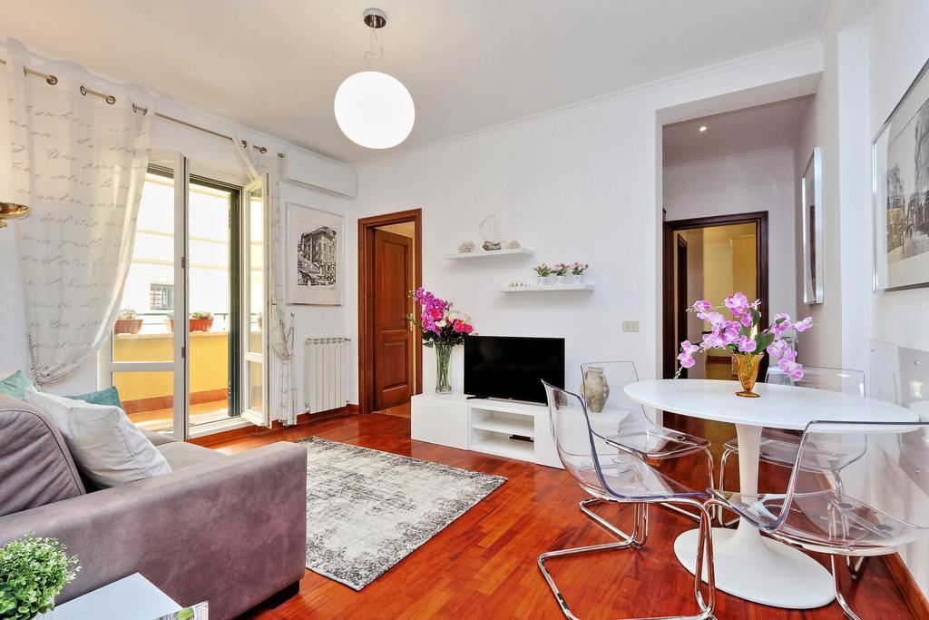 Mecenate Charme Apartment ローマ エクステリア 写真
