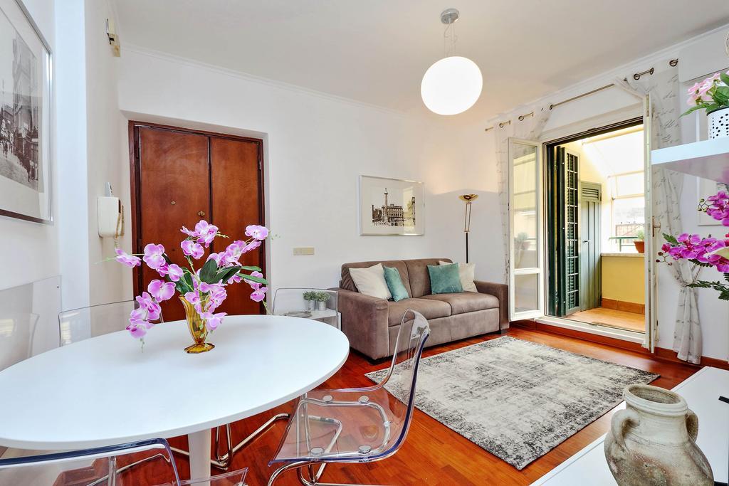 Mecenate Charme Apartment ローマ エクステリア 写真